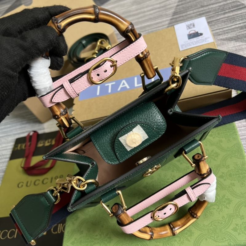 Gvc*1 tote bags